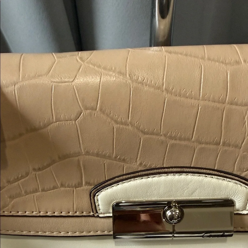 Coach Tan and Cream Croc-Embossed Shoulder Bag - Picture 4 of 13